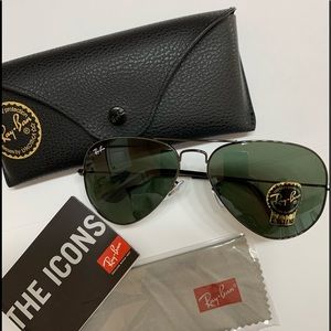 Brand New Ray-Ban Sunglasses.